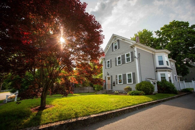 Building Photo - 15 Harrison St