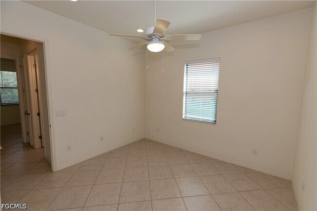 Building Photo - 11108 Esteban Dr