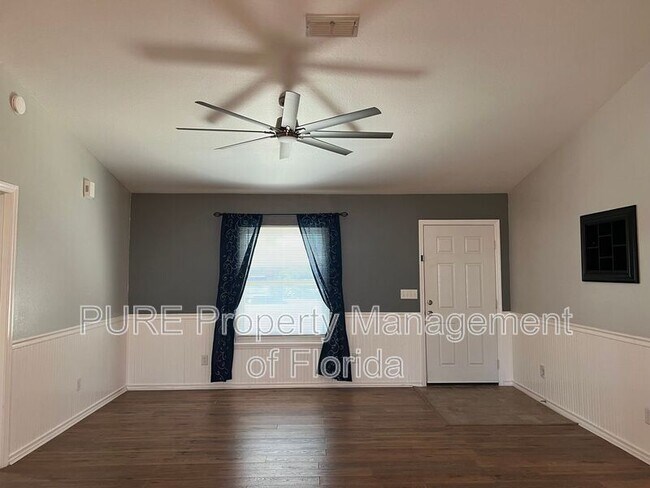 Building Photo - 112 Pecan Run