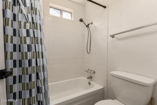 Building Photo - 18653 N 43rd Dr