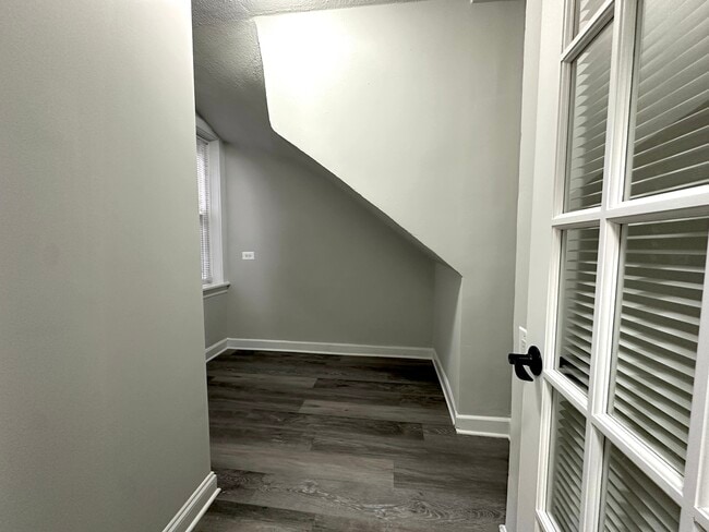 Building Photo - 2605 N Spaulding Ave