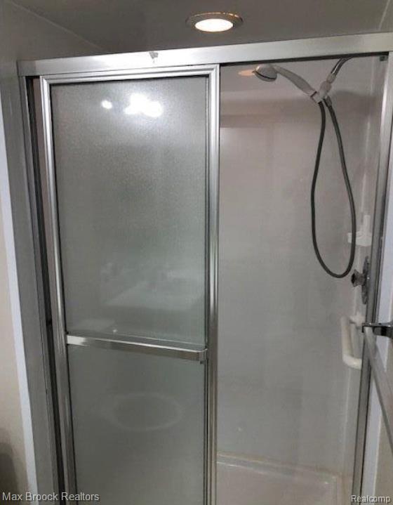 Building Photo - 16255 W Nine Mile Rd