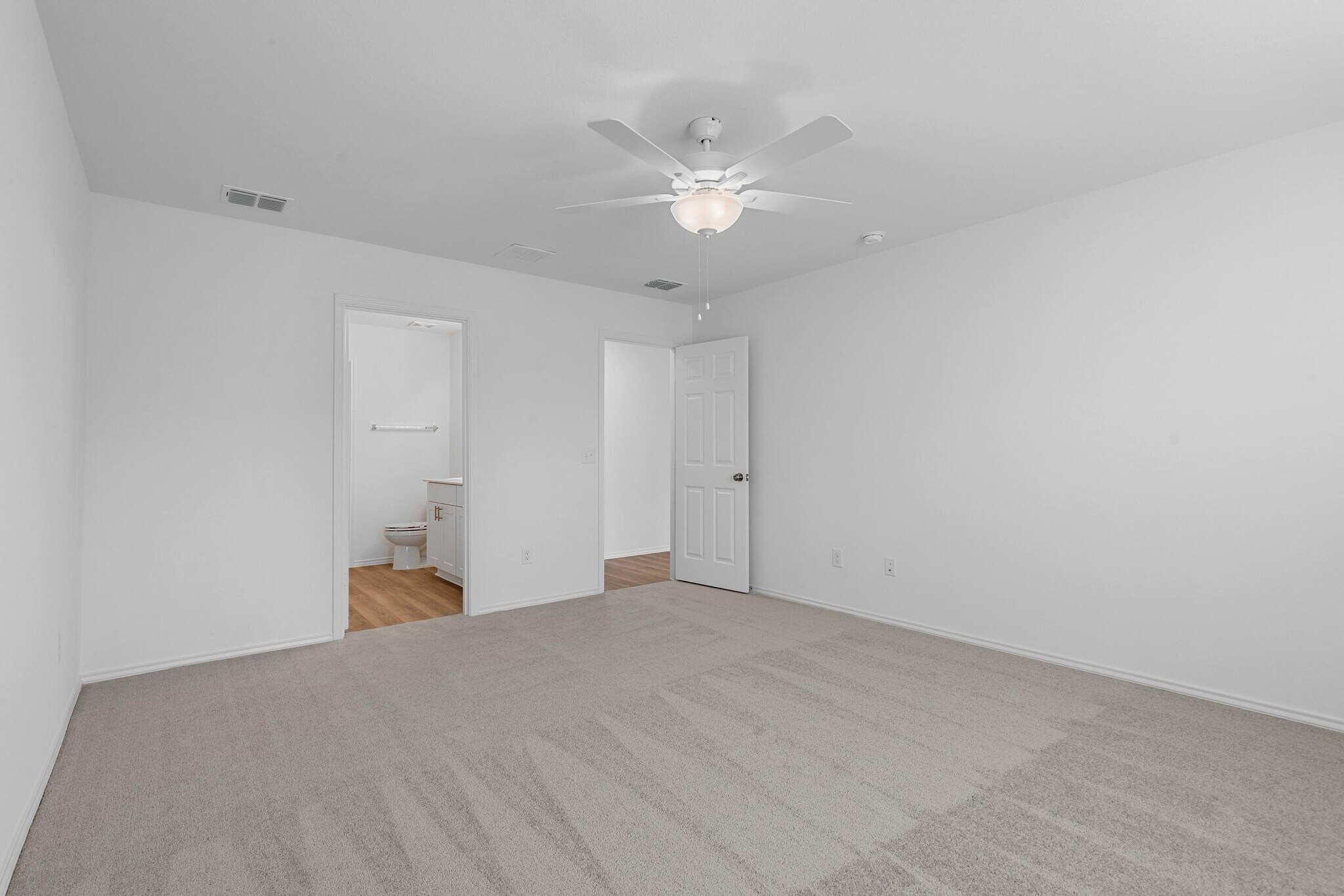 Building Photo - 4433 Benham Dr