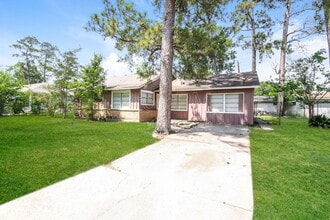 Building Photo - 11235 Lemond Dr