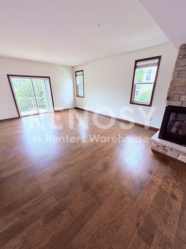 Building Photo - 9580 Madison Dr