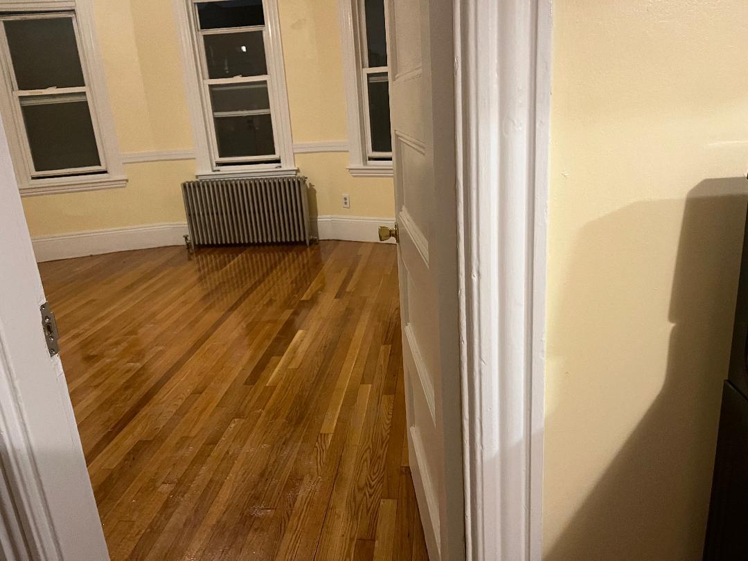 Building Photo - 391 Salem St