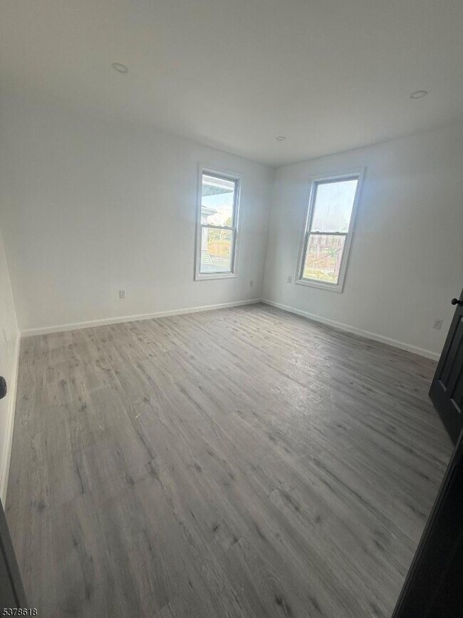 Building Photo - 15 Winthrop Terrace