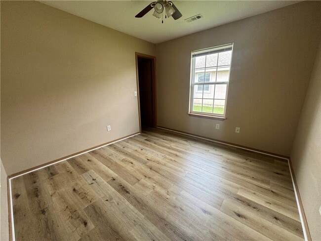 Building Photo - 1302 N 22nd St