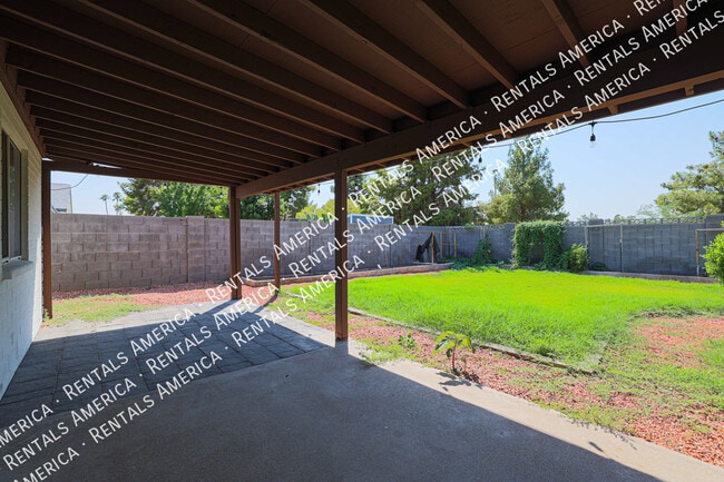 Building Photo - 6312 S College Ave