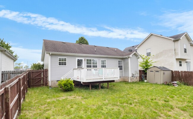 Building Photo - 557 Oakmont Dr