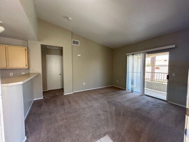 Building Photo - Las Vegas Condo available for rent.
