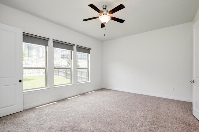 Building Photo - 9813 Evening Canopy Dr