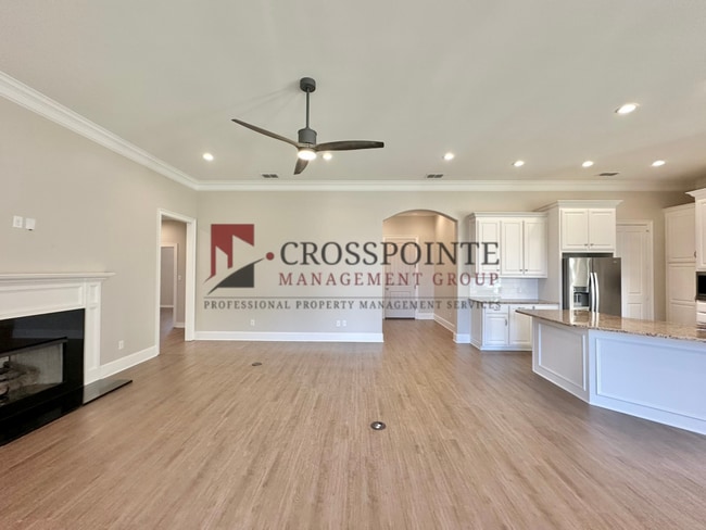 Building Photo - 3 Bedroom 2 Bath Near Three Lakes MS!