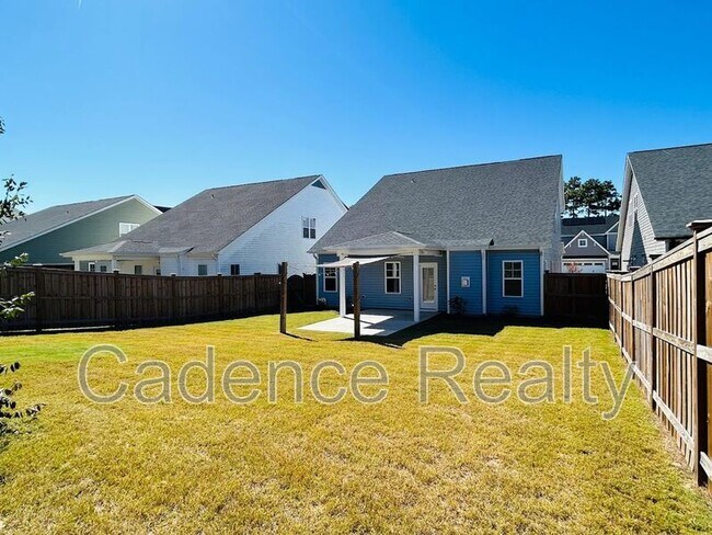 Building Photo - 3755 Spicetree Dr