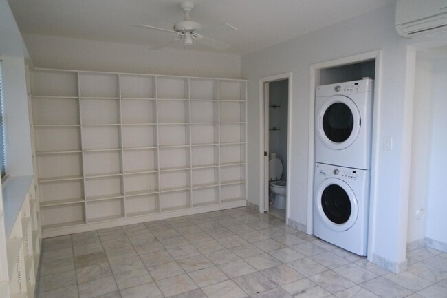 Building Photo - 2601 S Roosevelt Blvd