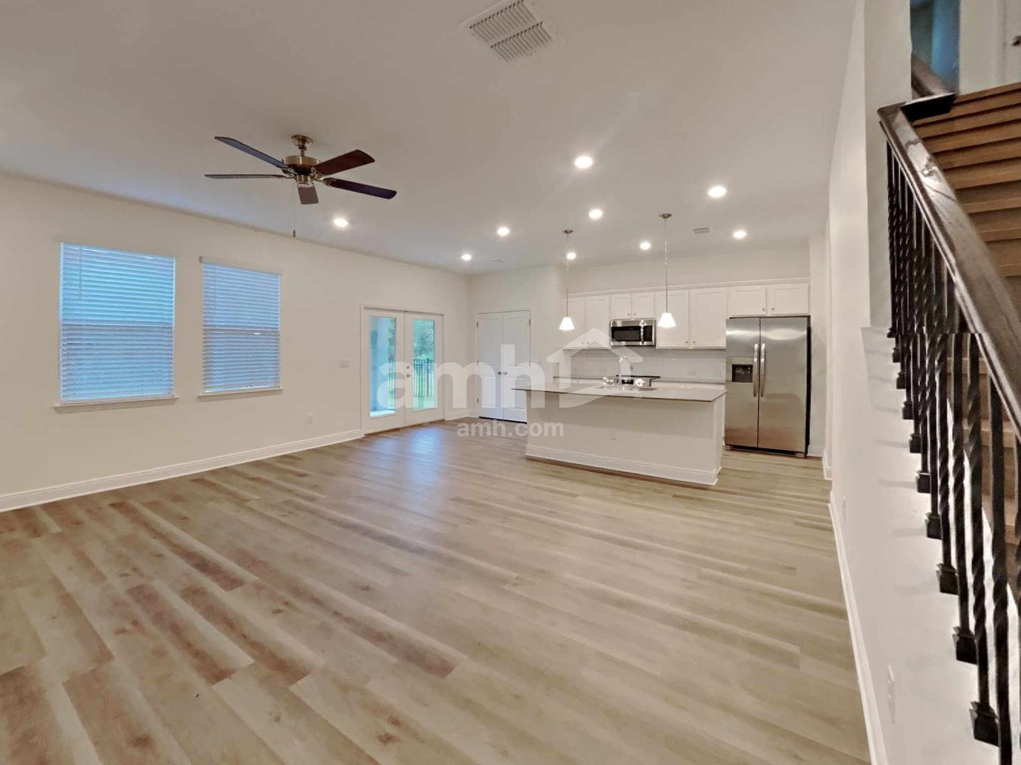 Building Photo - 27192 St Andrews Ave