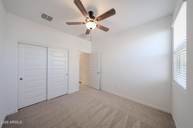 Building Photo - 26125 N 170th Ave