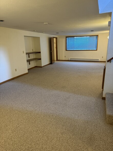 Great Room/Living Room - 304 3rd St NE