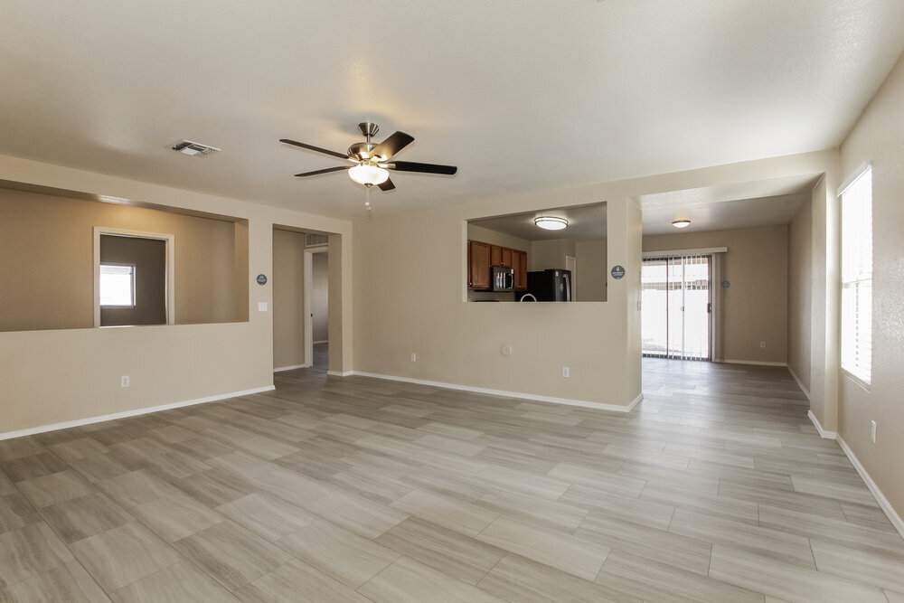 Building Photo - 3042 W Casino Ave