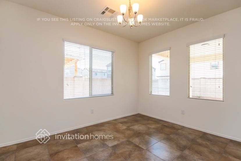 Building Photo - 1285 E Dragon Fly Rd