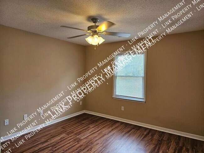 Building Photo - 5364 Haisten Ct