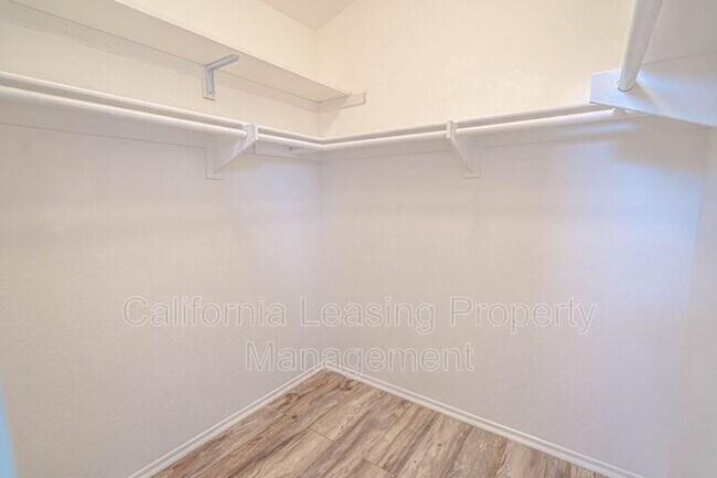 Building Photo - 39839 Tesoro Ln