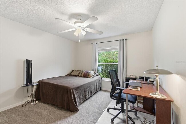 Building Photo - 14 Frenora Ln