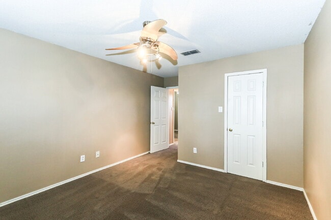 Building Photo - Beautiful Home Located South of Frenship High school!