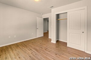 Building Photo - 10110 Relic Oaks