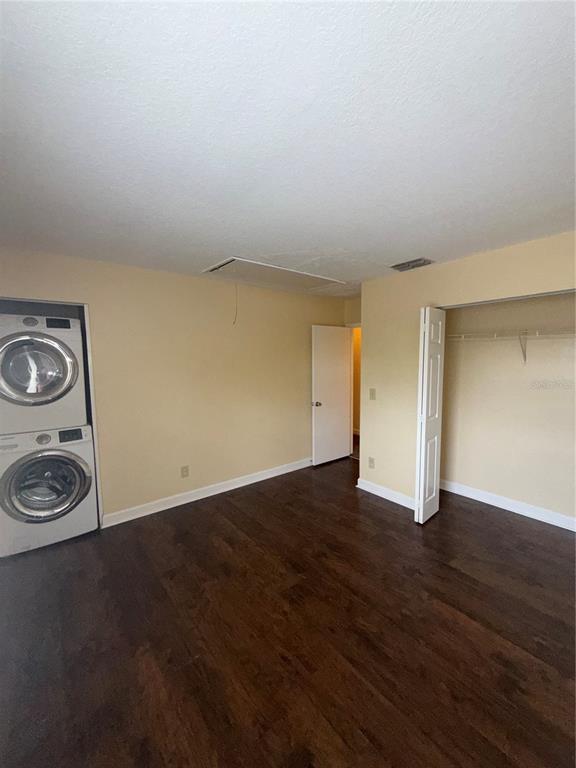 Building Photo - 7143 E Bank Dr