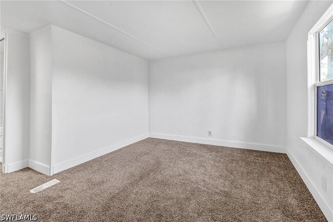 Building Photo - 120 Grassy Key Ln