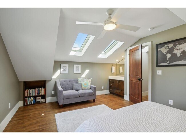 Building Photo - 4015 Wood End Dr