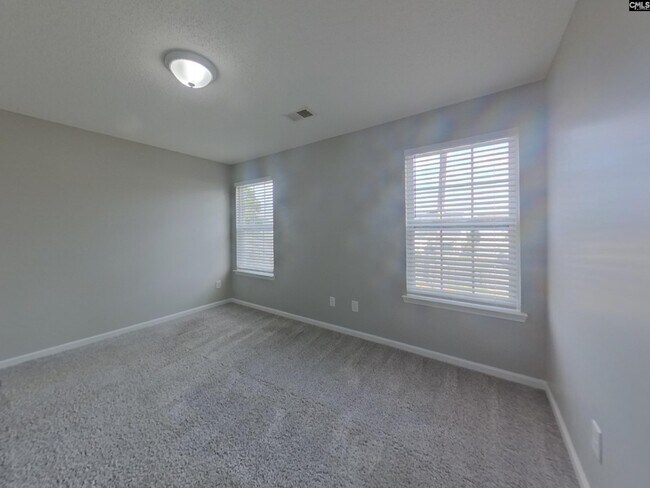 Building Photo - 108 Chethan Cir