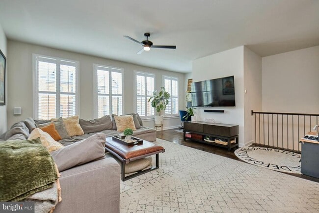 Building Photo - 3060 Wild Blue Indigo Ct