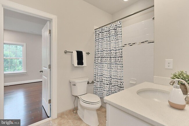 Building Photo - 6526 Dearborn Dr