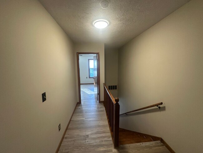 Building Photo - 1202 Huntsman