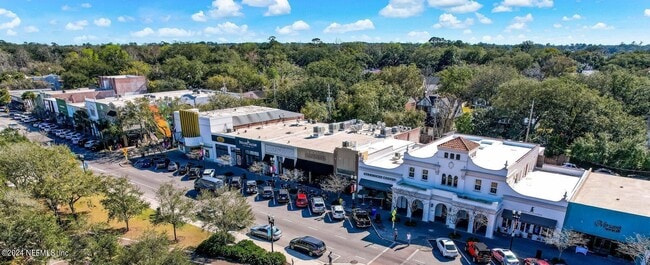 Building Photo - 1405 Palm Ave