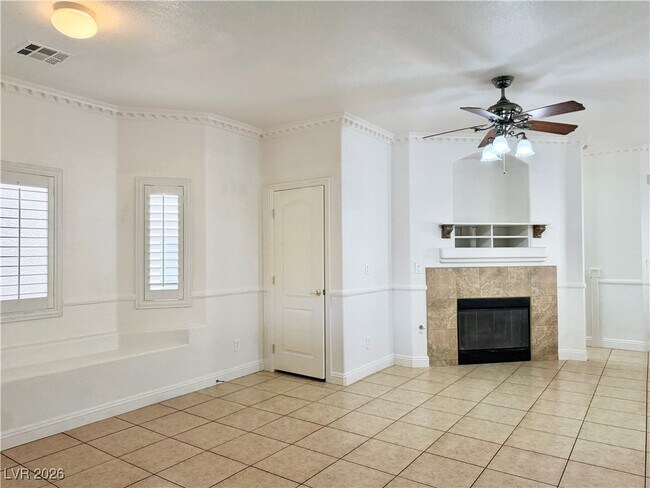 Building Photo - 8896 Tomnitz Ave