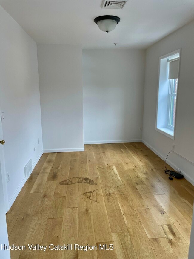 Building Photo - 202 Warren St