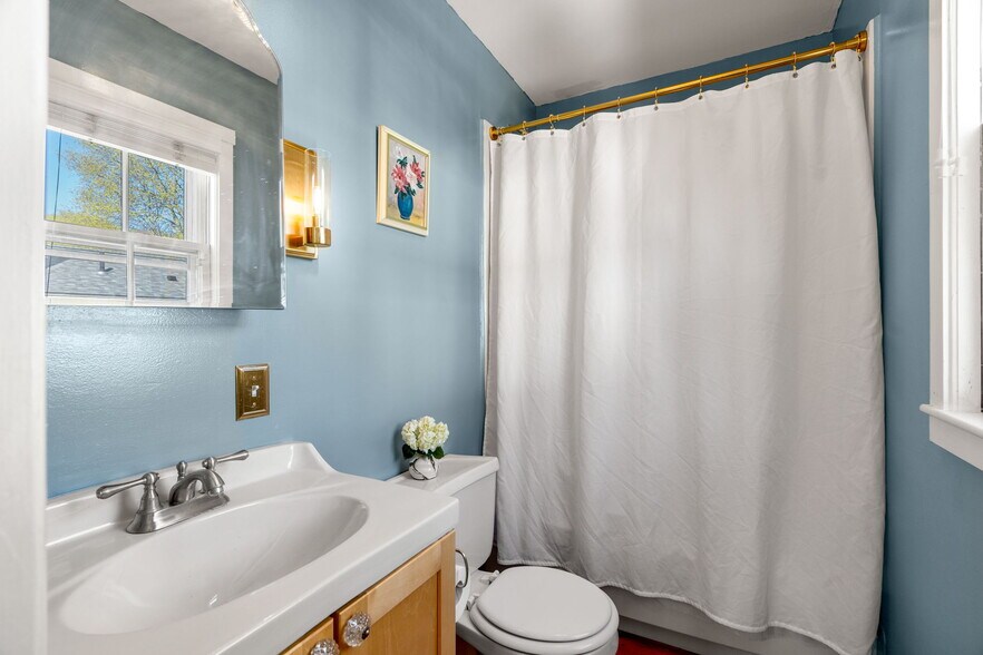 Building Photo - 4 Greenleaf St