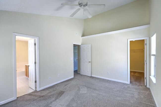 Building Photo - Gorgeous 2 Story Home In Belle Hall!
