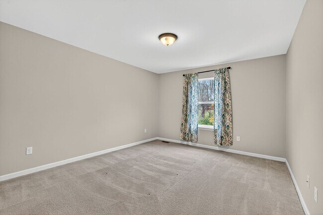 Building Photo - Beautiful 4-Bedroom Home with Modern Upgrades