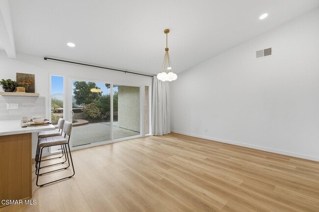 Building Photo - 822 Rim Crest Dr