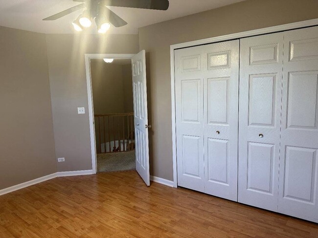 Building Photo - 5490 Fox Path Ln