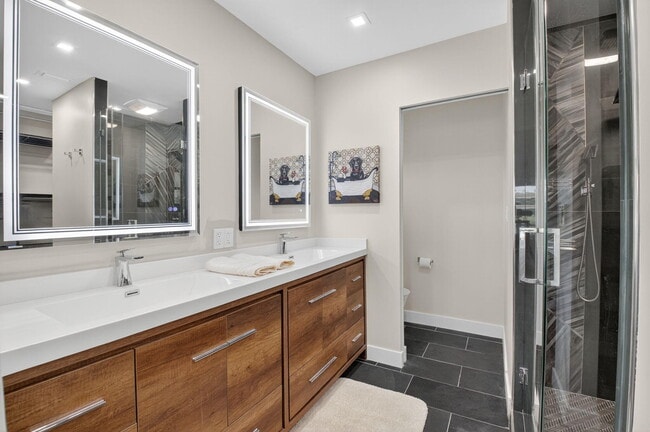 Building Photo - 5753 Spindle Palm Ct
