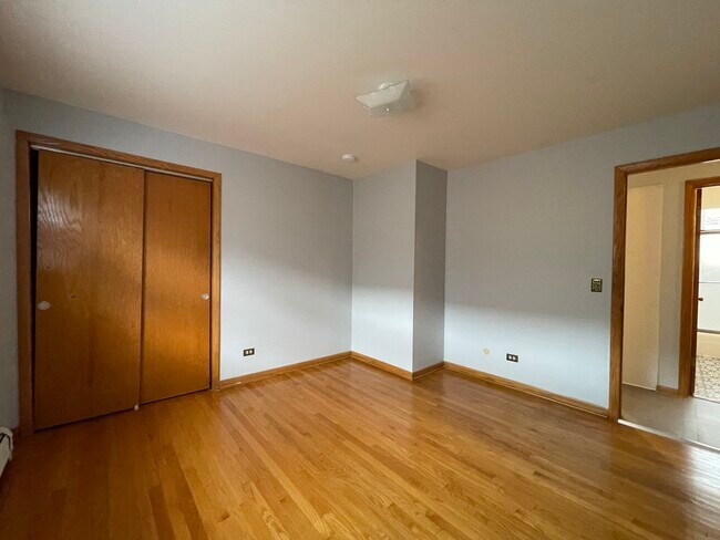 Building Photo - 8645 W Summerdale Ave