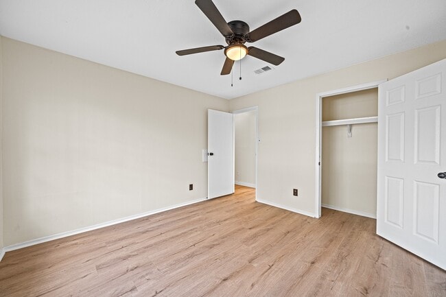 Building Photo - 18018 Autumn Trails Ln