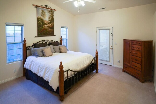 Building Photo - Ivins Single Family Home