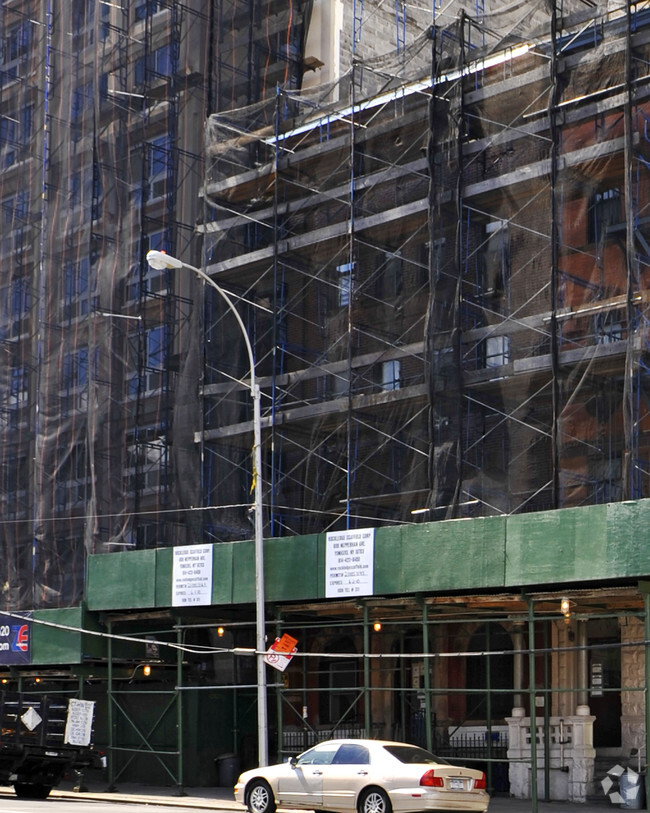 Building Photo - 512 E 163rd St