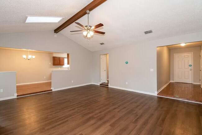 Building Photo - 11544 Oak Park Dr